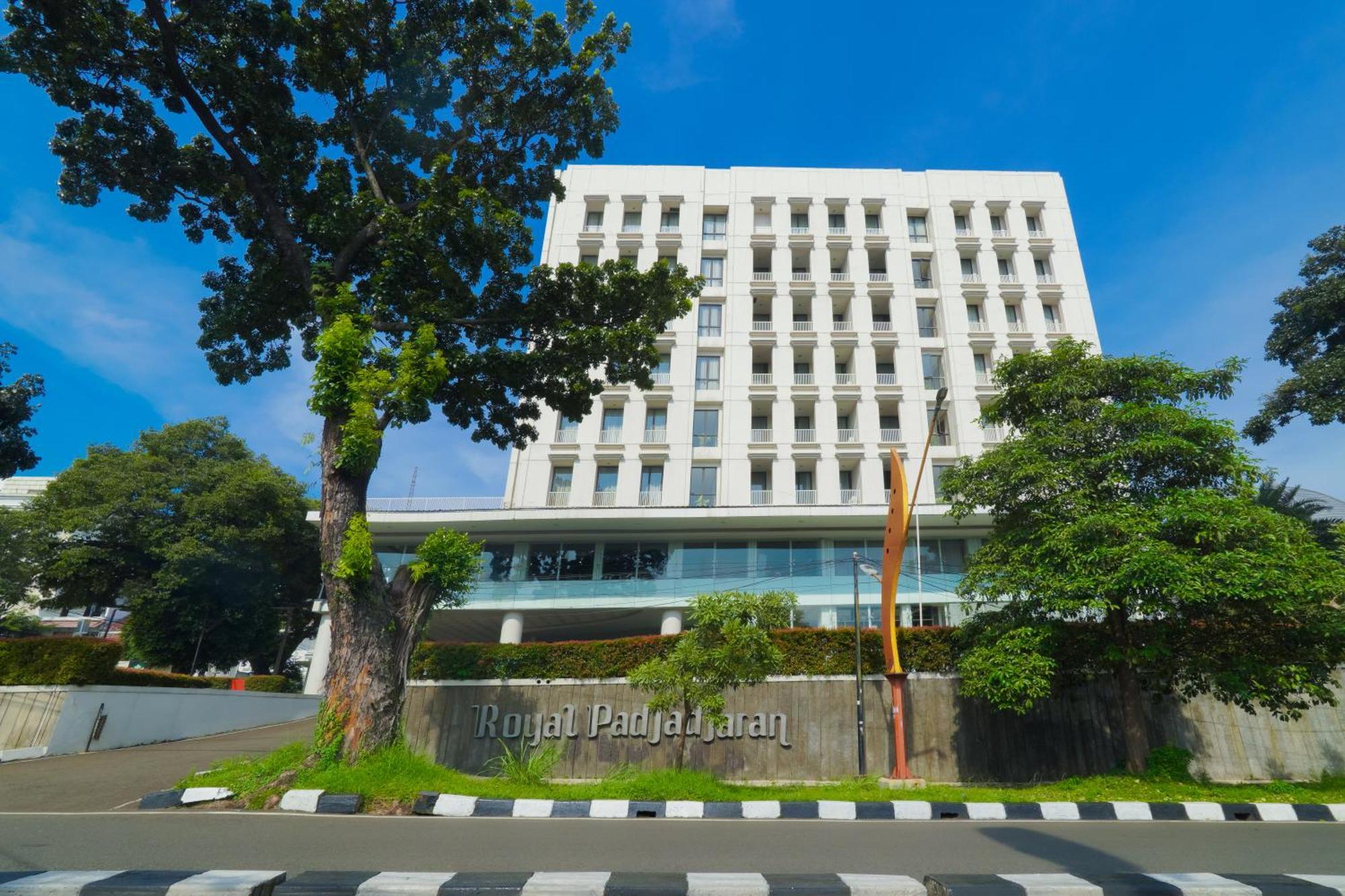 Royal Padjadjaran Hotel Богор Екстер'єр фото